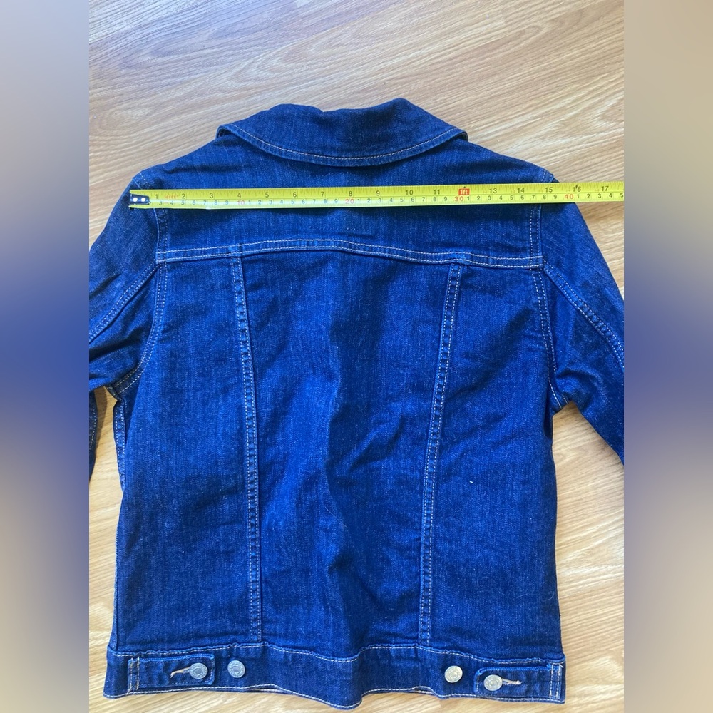Levi’s dark wash size small Jean jacket - Picture 10 of 10
